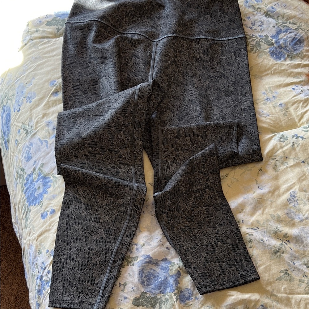 VSX Charcoal Floral Leggings